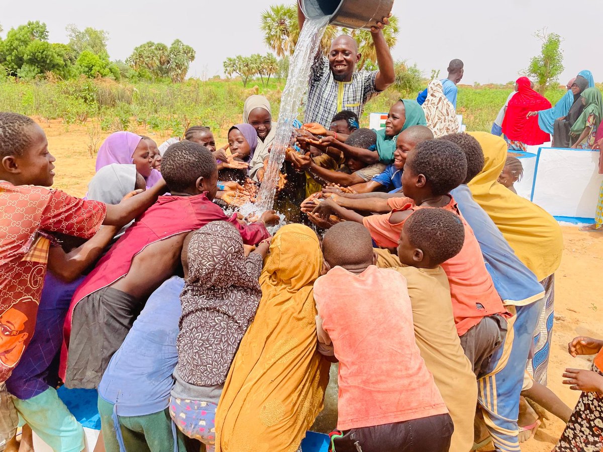 #إفتتاح بئر سطحي بالدلوا 
#جزاكم الله خيرا 
#الماء -النيجر -حياة
#الثقة
#النيجر
0022797915440