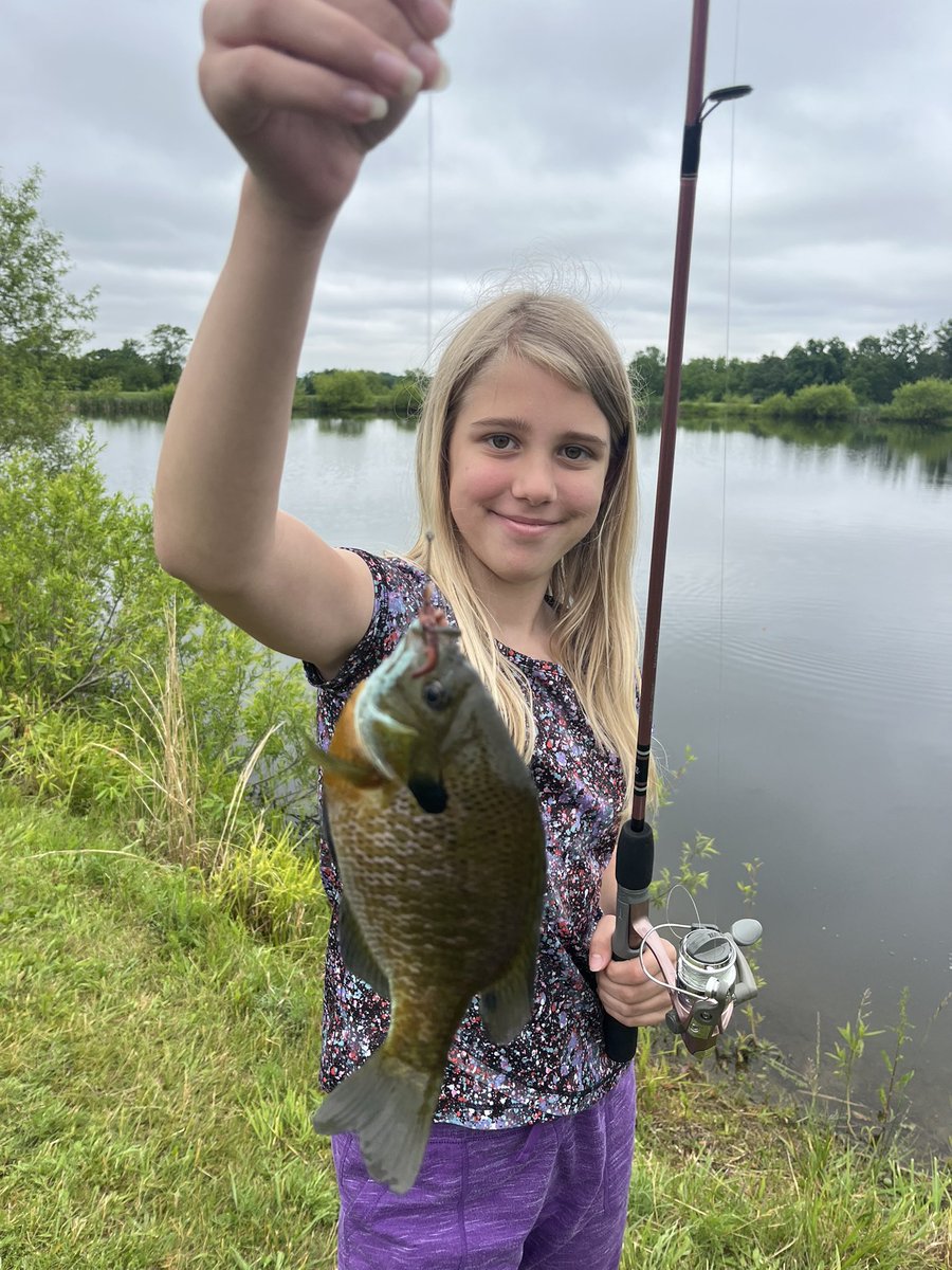 Arguably one of the best days of the year, Environmental Ed Day in 5th! 🎣 #cvproud <a href="/CVSDnews/">Cumberland Valley SD</a> <a href="/MSXLions/">Middlesex Elementary</a>