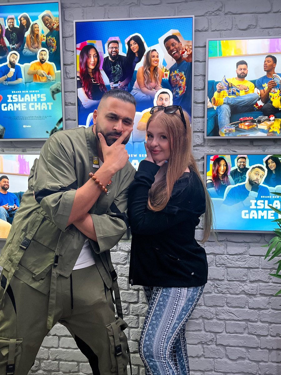 Great launch party night <a href="/mr_islah/">Islah</a> ✨ Was lovely meeting you and catching up with everyone! 🫶🏻