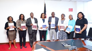 Amref Health Africa in Kenya (@amref_kenya) on Twitter photo 🗣️ At the official handover marking the close-out of the USAID-funded Uongozi wa Afya Dhabiti project, <a href="/KenyaGovernors/">Council of Governors</a> <a href="/CEOCOG/">Ms. Mary Mwiti, EBS</a> acknowledged the project’s significant contributions to strengthening county health governance systems.
📍 Key materials handed over include:
📊 County 🗣️ At the official handover marking the close-out of the USAID-funded Uongozi wa Afya Dhabiti project, <a href="/KenyaGovernors/">Council of Governors</a> <a href="/CEOCOG/">Ms. Mary Mwiti, EBS</a> acknowledged the project’s significant contributions to strengthening county health governance systems.
📍 Key materials handed over include:
📊 County