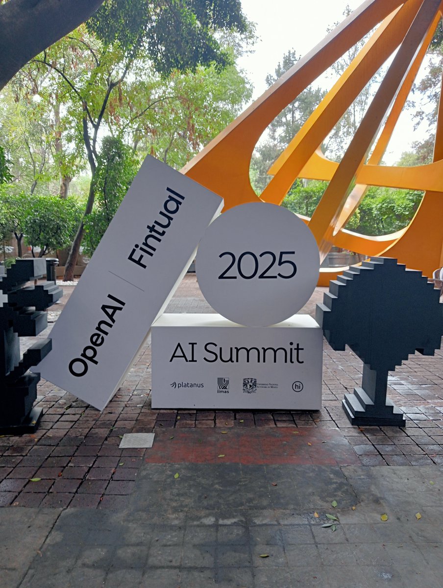 eNorsecurities's tweet photo. 👩🏽‍💻💡At the #SummitAI with innovators shaping the future of AI. @OpenAI @fintual 

Grateful to be part of a space where ideas meet real-world impact.

At @eNorsecurities , we stay close to the tech shaping tomorrow. https://t.co/XpvfSVF5ed