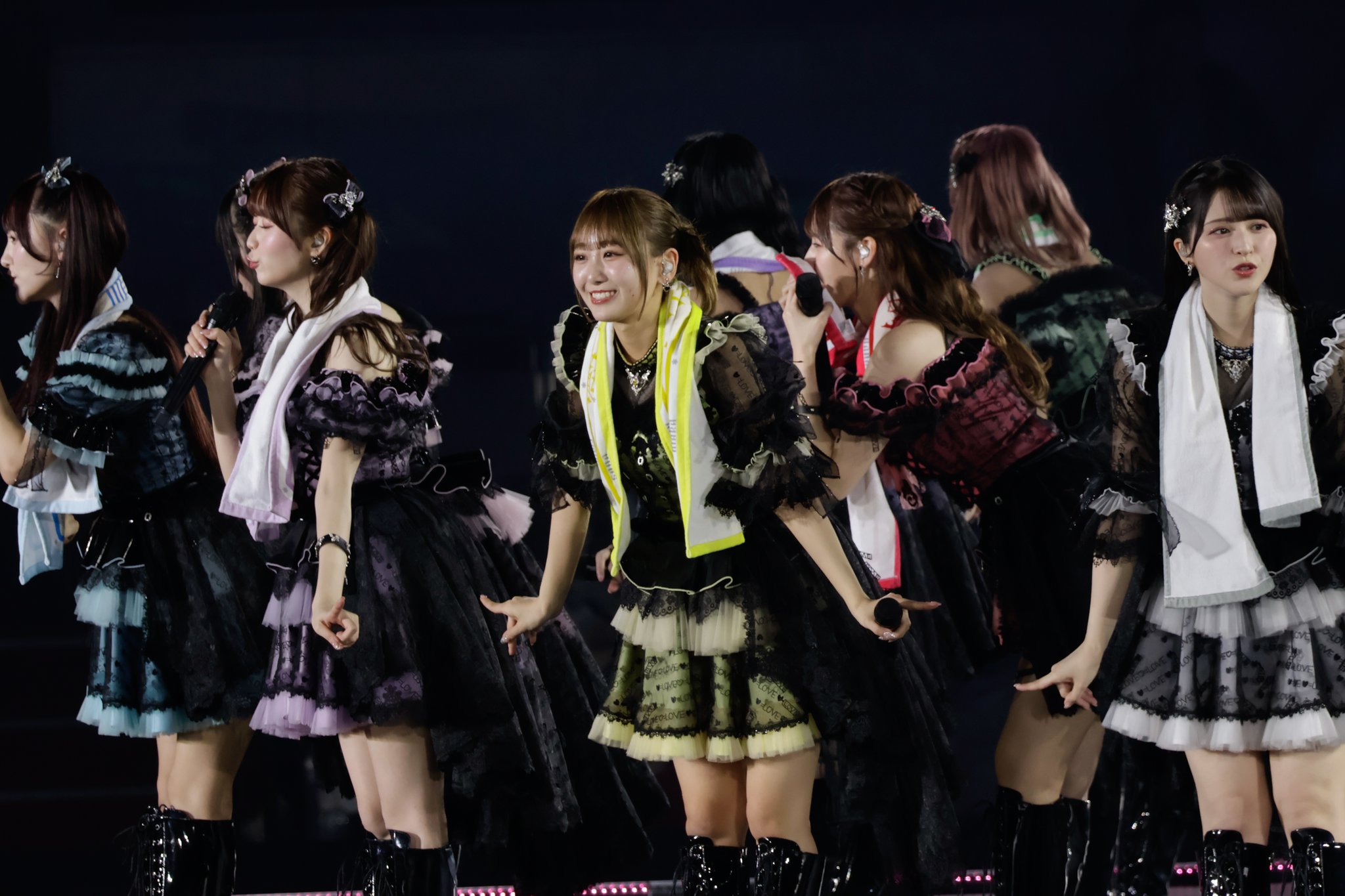 【激レア】=LOVE　直筆　大判生写真　野口衣織　高松瞳　瀧脇笙古 Yahoo!オークション -「瀧脇笙古」の落札相場・落札価格