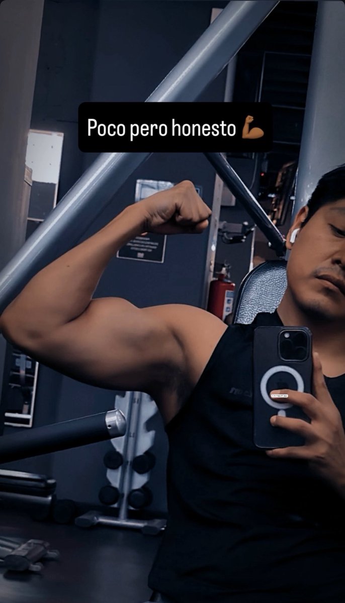 tyocesarpabe's tweet photo. Ya vamos agarrando cuerpo de ortopedista 🤣

#medicina #gym #medlife https://t.co/NtxpQOrlNL