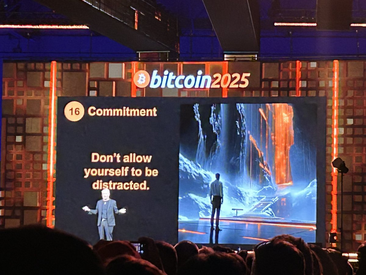 _tinass's tweet photo. @saylor inspiring me with each slide at the @TheBitcoinConf. Worth the trip from Auckland, New Zealand. https://t.co/s9QMlt5plP