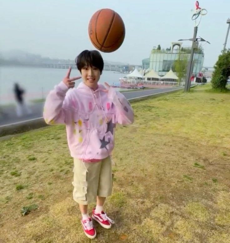 me at school all clueless while a 300km/h ball is heading straight to my face