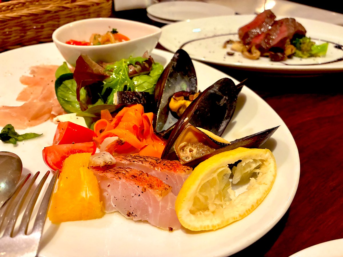 LecacoMHWIB's tweet photo. スタバなう https://t.co/nlkNDyk3aA