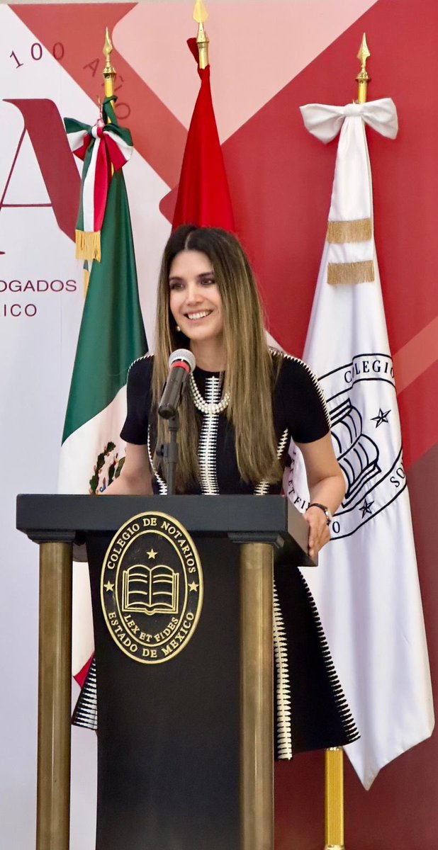 aida_aixa's tweet photo. Hoy pasé formalmente la estafeta como presidenta y fundadora del capítulo Estado México de la @BMA_Abogados. Deseo el mayor de los éxitos a @rafacubas como nuevo presidente. Gracias @betobenitezg por tu apoyo y anfitrionía @cnotariosedomex @jegeza https://t.co/3hU0puNPVk