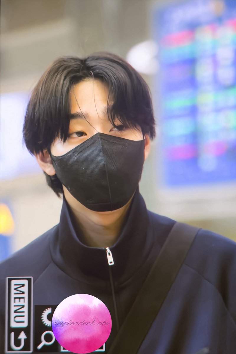 resplendent_ahs's tweet photo. 250530 ICN 입국 🛬
🫶🏻

#안효섭 #AhnHyoSeop #安孝燮 #アンヒョソプ #อันฮโยซอบ https://t.co/vQ2Qb2OeMk