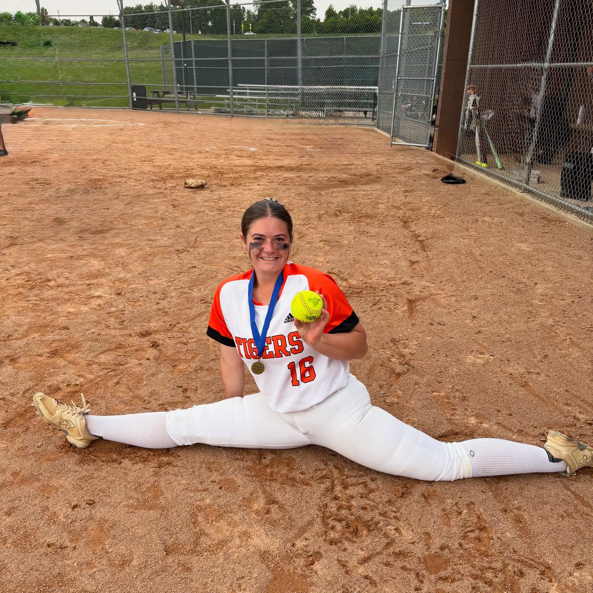 Tigers are Section Champs and Headed to State!! 🧡

A ton of amazing team play today and a solo home run by Madison Westover!

CONGRATULATIONS TIGERS! 🐾