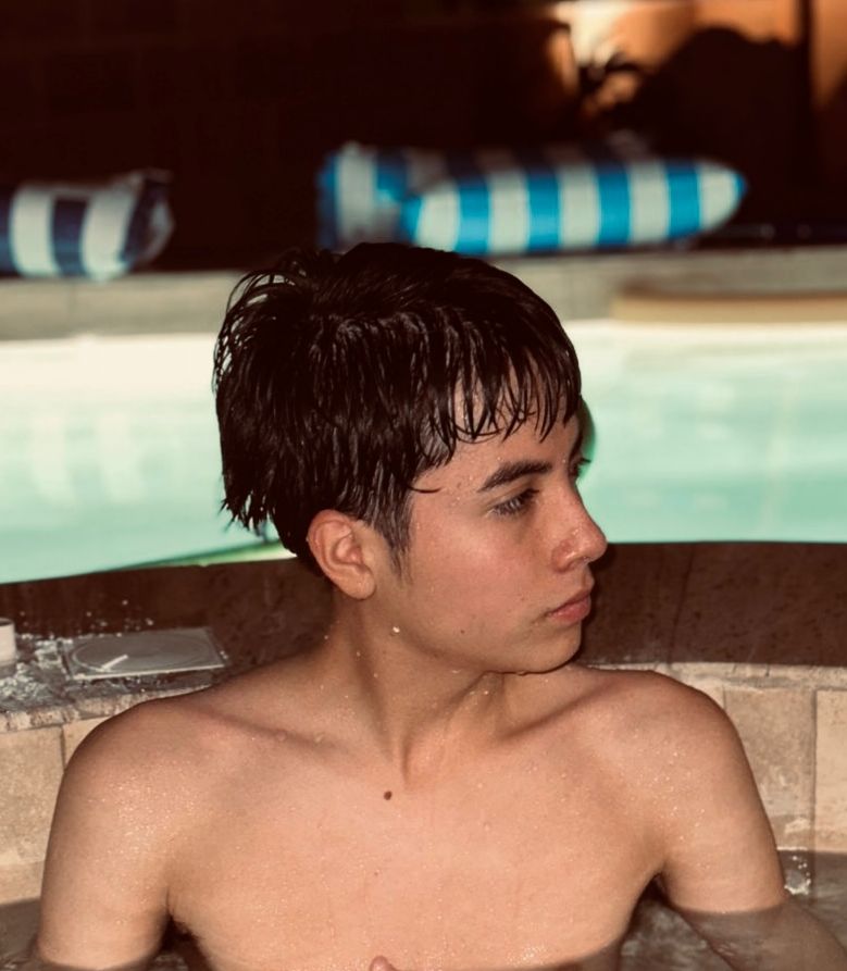 Papá: tómame una foto como qué no me doy cuenta
Yo: no se diga más....
Futuro desintegrado
#ECDQEMSD