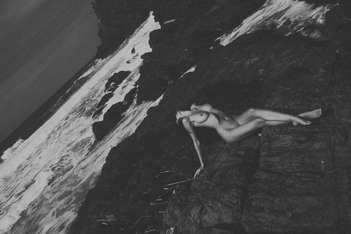 ExcluByHereani's tweet photo. Premium Nude Art 💾

Raw nature 🌊
Timeless beauty 🌹
Freedom 🌬️

I just lounge my Patreon account ⬇️
https://t.co/YTWuNi7zSF

Subscribe to see more of my photos without censor https://t.co/jTsdSEPSsb