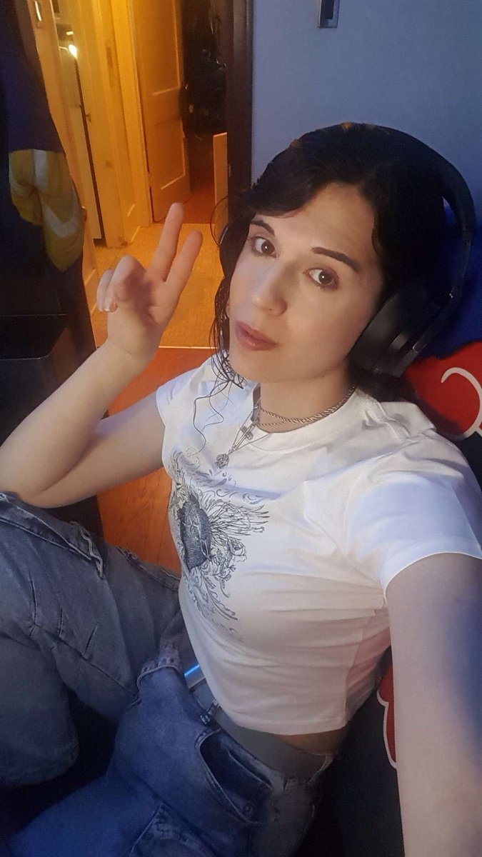 Live playing MW3 &amp; B06 on the 💜 app  twitch.tv/Eldy_wz