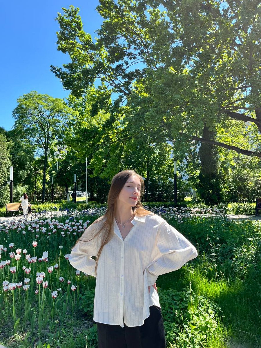 btw I passed spanish state exam, im senora espanola now jajaja