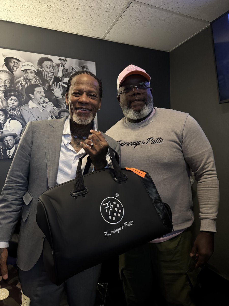 LuvonD's tweet photo. DL Hugely, comedian explains his golf game while explaining the design and quality of “Fairways and Putts” emerging golf and lifestyle brand.

Premium Apparel - BEYOND THE FAIRWAYS”

https://t.co/bCJO7Qvbrk https://t.co/WgKLorzpZp