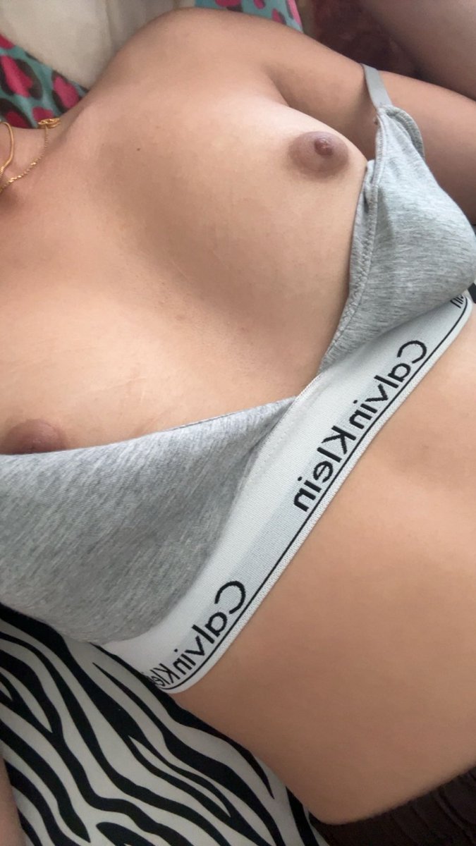 Joe56120570's tweet photo. Wow!! It’s nice to get an update of this guys dirty little slut sister! 

He’d be stroking it constantly for that pussy! https://t.co/Fyr8ent4XI