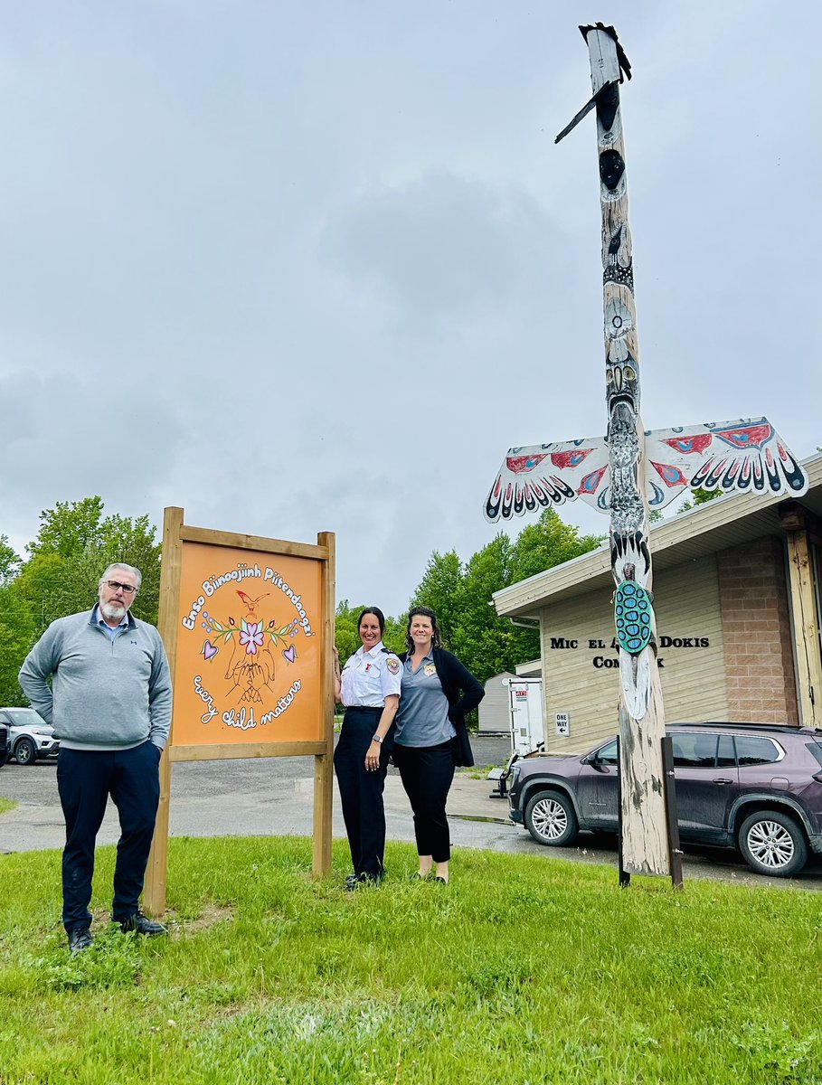 DeputyCraddock's tweet photo. Understanding the needs of our communities and how the @APScops can support their vision of #CommunitySafety is a key priority.
An amazing visit today to Dokis First Nation to meet with Chief Duquette and our APS team.
#FirstNationPolicing https://t.co/eTJpPDfMvr