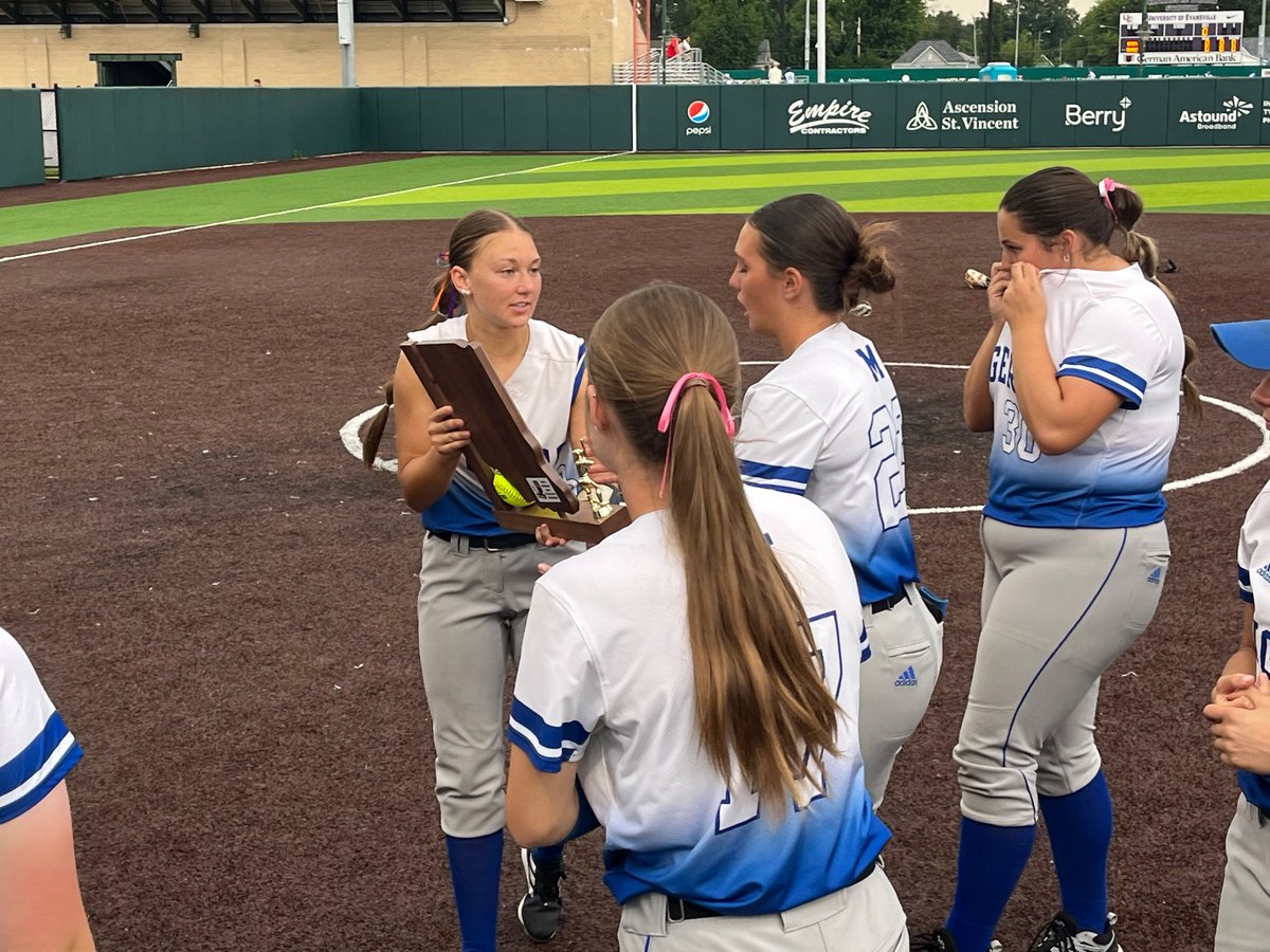 Earlier today, Memorial softball won its first sectional championship since 2017, with a 1-0 win over North Posey.
Highlights later on <a href="/14News/">14 News</a>!
<a href="/MemAthletics/">Memorial Athletics</a> <a href="/mhsoftball2018/">MHS Tiger Softball</a> <a href="/AthleticsNp/">NP Athletics</a> <a href="/Bri16Softball/">Brianna Canaan</a> <a href="/malwollenmann/">mallory wollenmann</a>