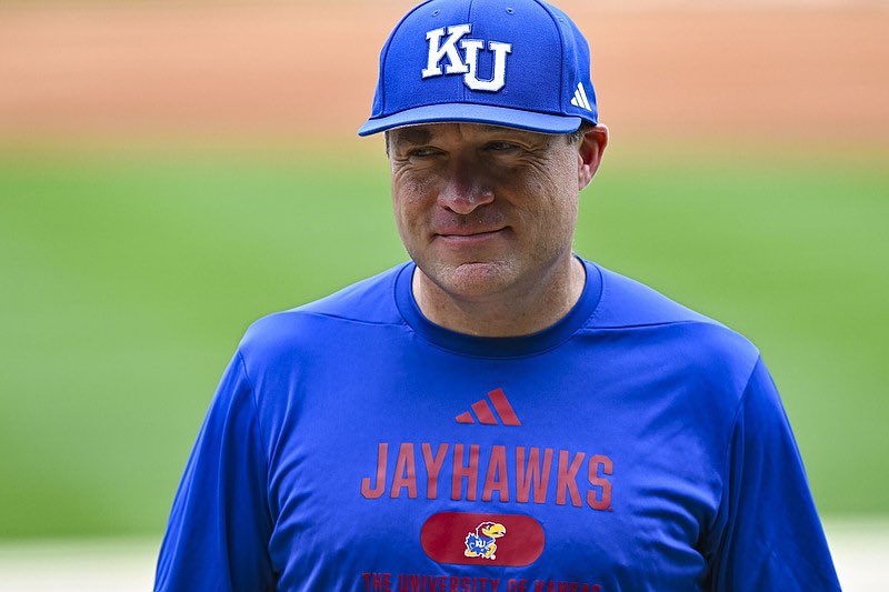 noahdarling_'s tweet image. Reaching the NCAA Tournament for the first time since 2014, it has been a special season for @KUBaseball
In what might seem like a quick rise in Dan Fitzgerald’s third season in Lawrence, his coaching background indicates success was a long time coming.
Story below.