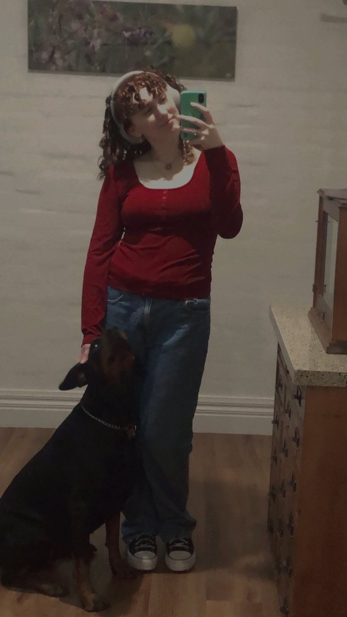 Proof I’m alive + doggie <3