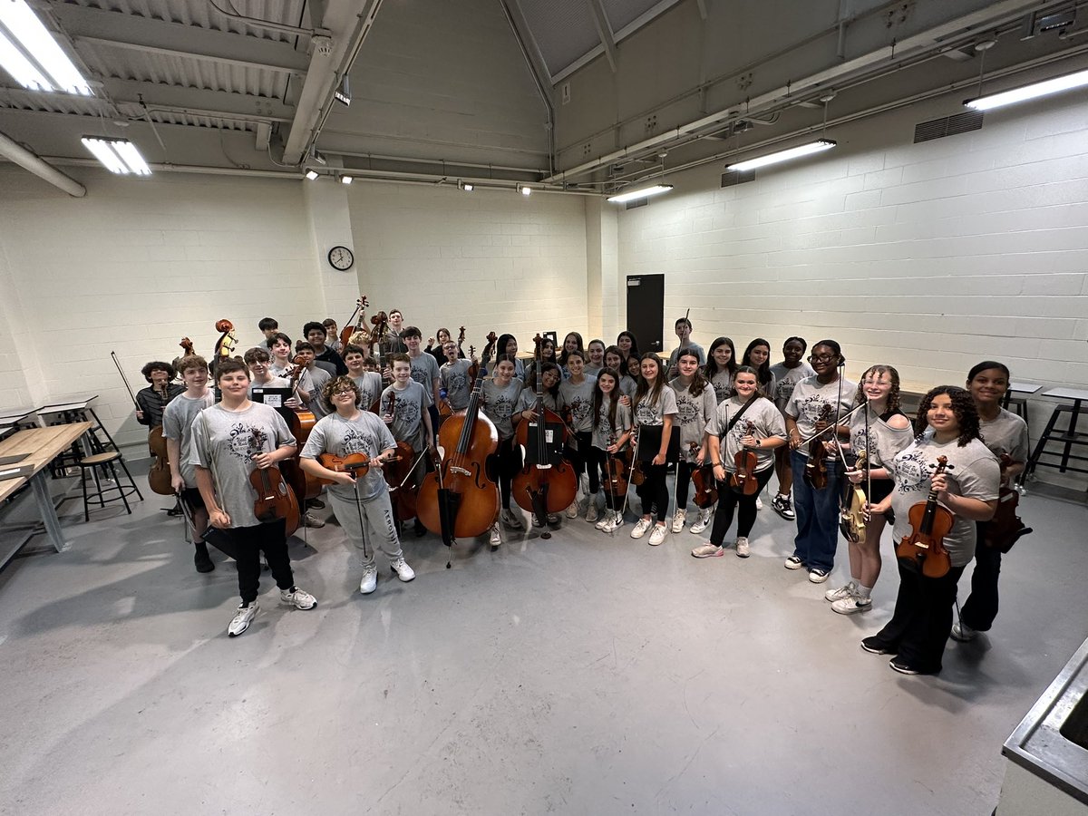 WestIslipOrch's tweet photo. Udall Music Department at LI Music Festival 2025 🎶✨ #WIProud #WestIslipMusic #UdallProud #WestIslipOrch #UdallSings #UdallBand #Adventureland @UdallWIPS https://t.co/5pPTq7mnDv