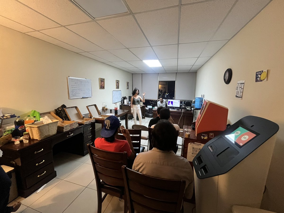 Bitcoin meetup en Honduras

Brindando fácil acceso al bitcoin en Centroamérica