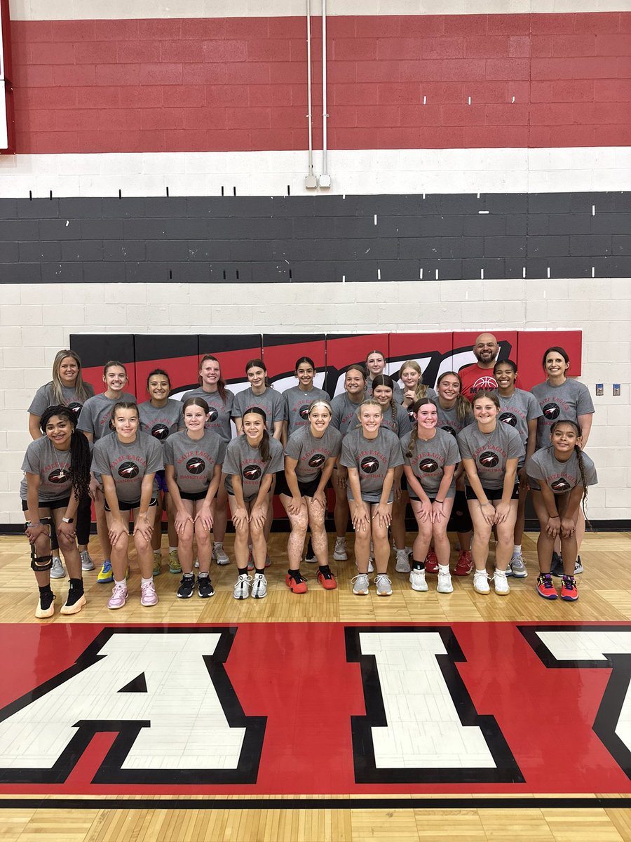 A great time with the high school girls! Excited to get things going this summer! #LadyEagles