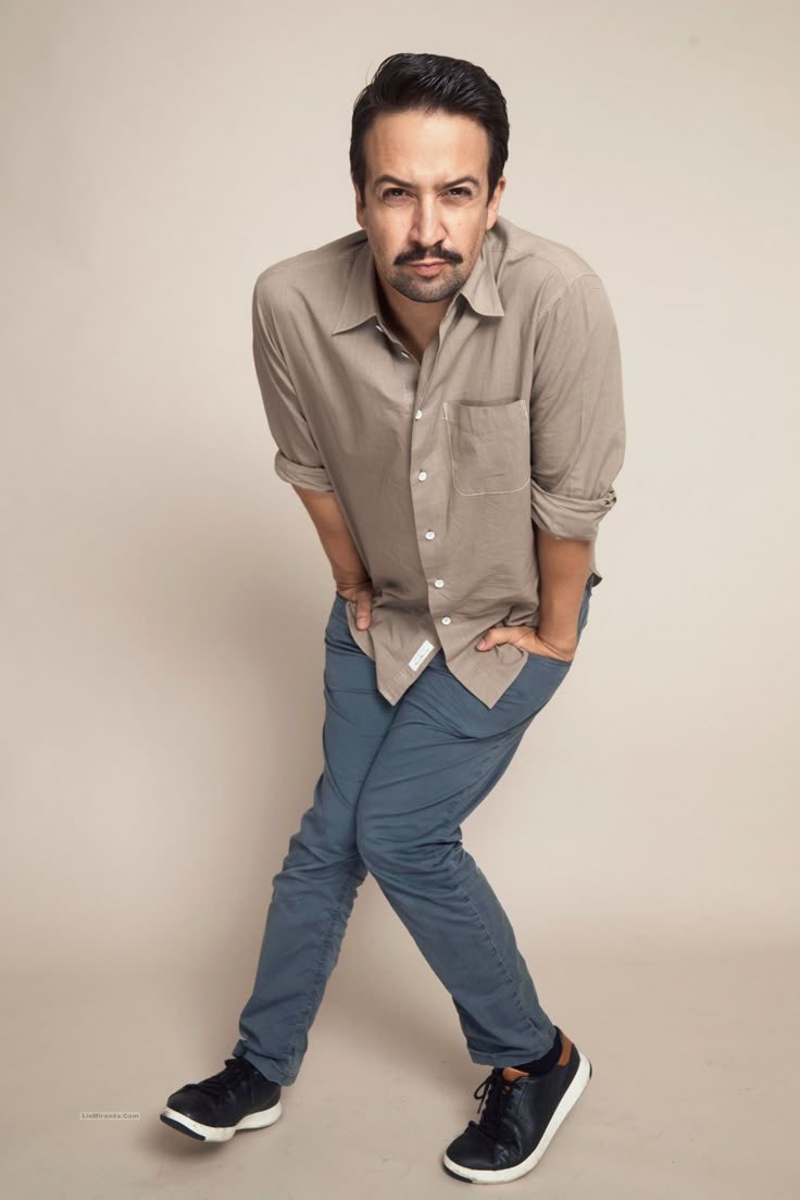 anders hiding his boner when hawke publicly defends mages