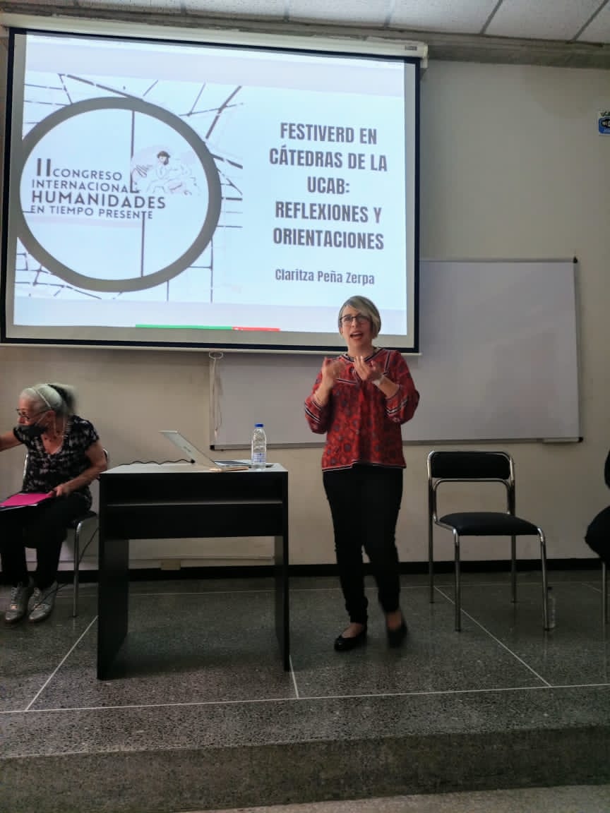 Claritzape's tweet photo. Hoy #CongresoInternacionalHumanidadesentiempopresente.
#Festiverd
Mesa 13. Urbanismo y conciencia ecológica.
Compartiendo con profesores Calzadilla y Ramona Pérez https://t.co/1FqCMIsELt
