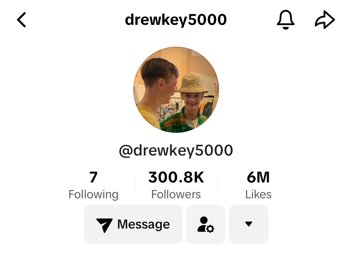 150,000 followers in under 24 hours is actually insane amount of engagement these lads are getting super viral right now. If they get 500k by Monday the eyes they will have on them will be wild. This coin will randomly rip when they get the collab of the century watch. The amount