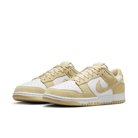 adzdeclutter's tweet image. haloo aku ada preloved Nike Waffle (43) sama Nike Low Dunk (40), semua ori footlocker ya, apa ada yang minatt?🥹 boleh nego, co full oyen lg ada diskon!