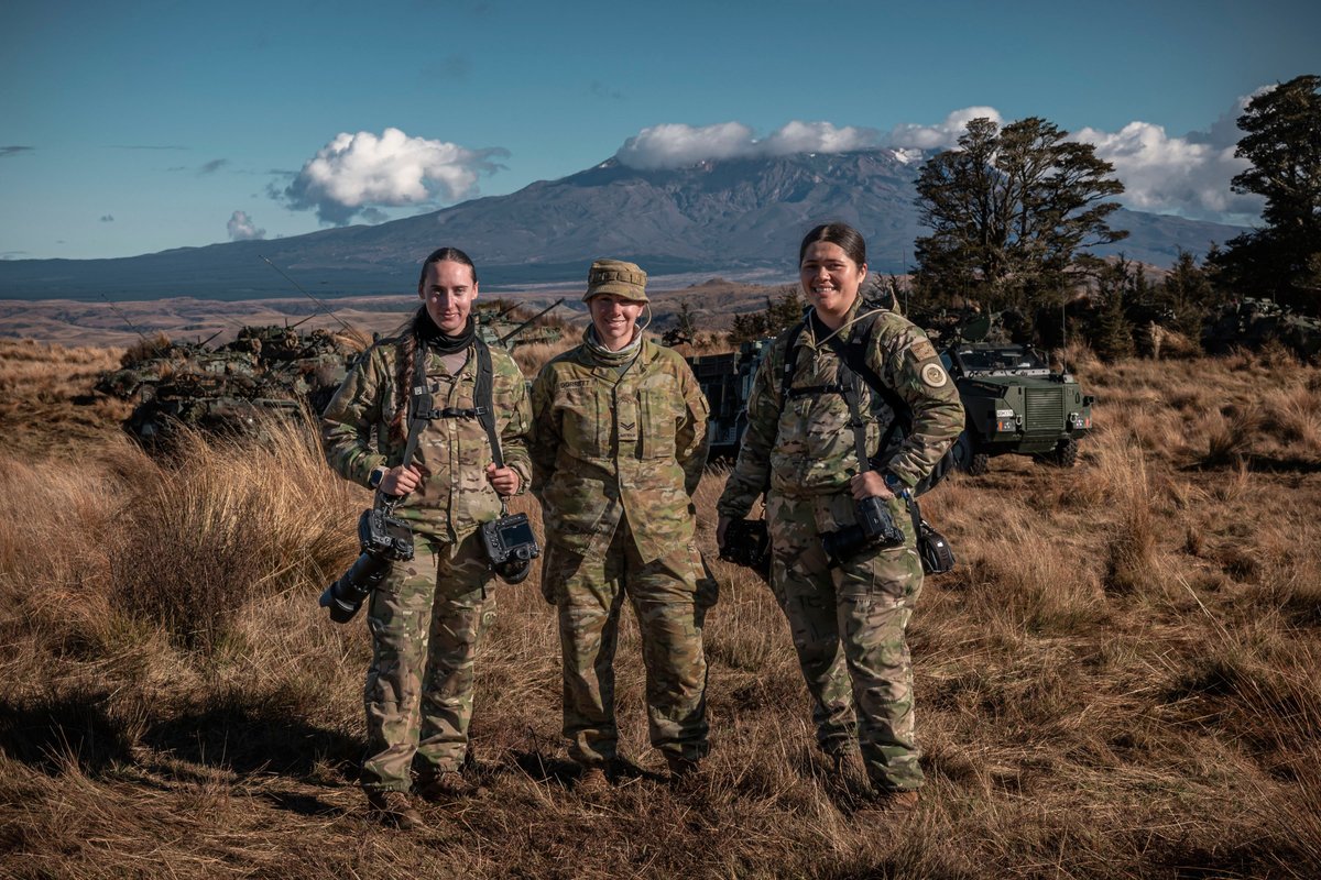 CJC_ADF's tweet image. Military camera teams from @NZDefenceForce and @DefenceAust have trained side-by-side at Waiouru as part of Exercise SANGRO 2025. It is great to see our people developing camera team tactics, techniques and sharpening public affairs skills ahead of @TalismanSabre.
