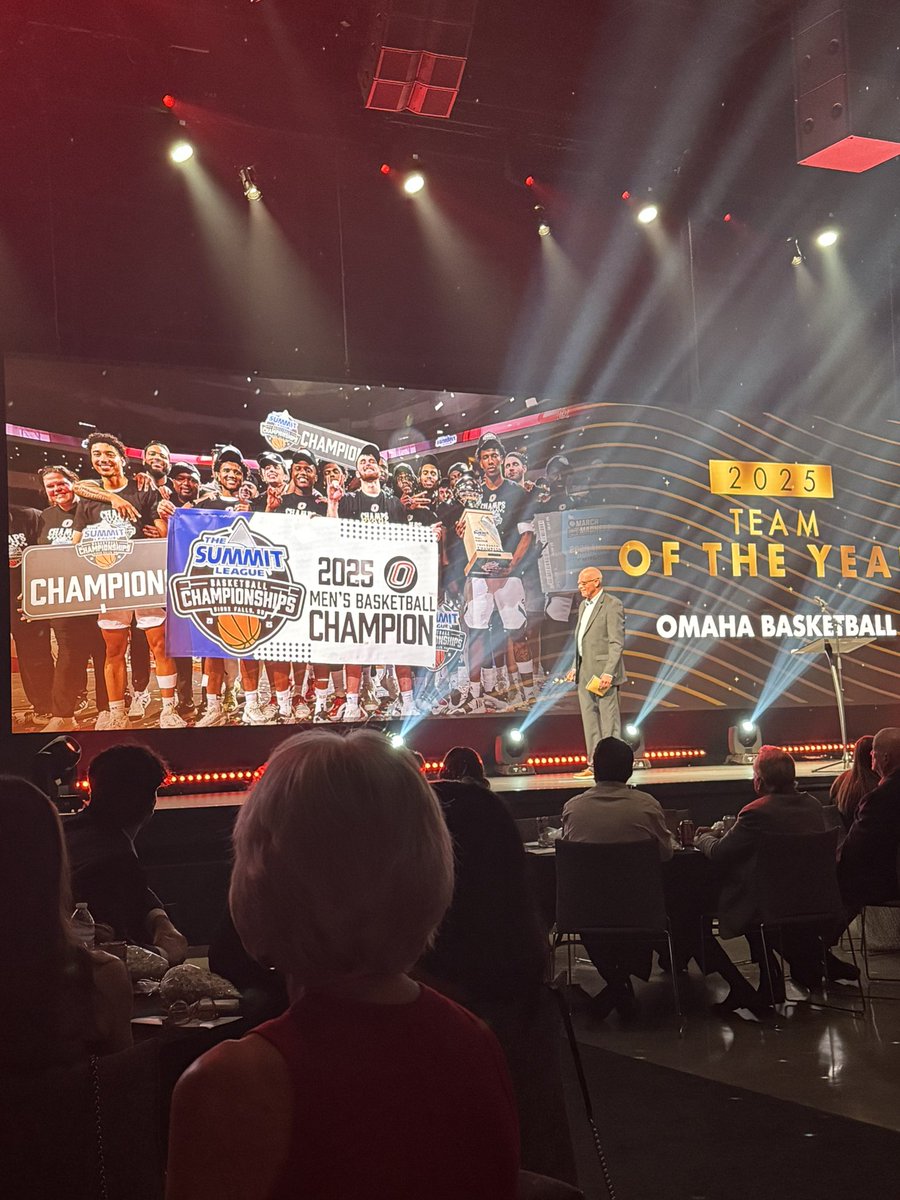 Joanne Li (@chancellor_li) on Twitter photo Congratulations to <a href="/OmahaMBB/">Omaha Men’s Basketball</a> on winning the <a href="/Omaha_Sport/">Omaha Sports Commission</a> Team of the Year- super proud of our students, coaches and staff
<a href="/CoachCrutchUNO/">Chris Crutchfield</a> <a href="/KyanBrown/">Kyan Brown</a> <a href="/KeenanHoldman/">Keenan Holdman</a>
<a href="/UNOmaha/">University of Nebraska at Omaha</a> Congratulations to <a href="/OmahaMBB/">Omaha Men’s Basketball</a> on winning the <a href="/Omaha_Sport/">Omaha Sports Commission</a> Team of the Year- super proud of our students, coaches and staff
<a href="/CoachCrutchUNO/">Chris Crutchfield</a> <a href="/KyanBrown/">Kyan Brown</a> <a href="/KeenanHoldman/">Keenan Holdman</a>
<a href="/UNOmaha/">University of Nebraska at Omaha</a>