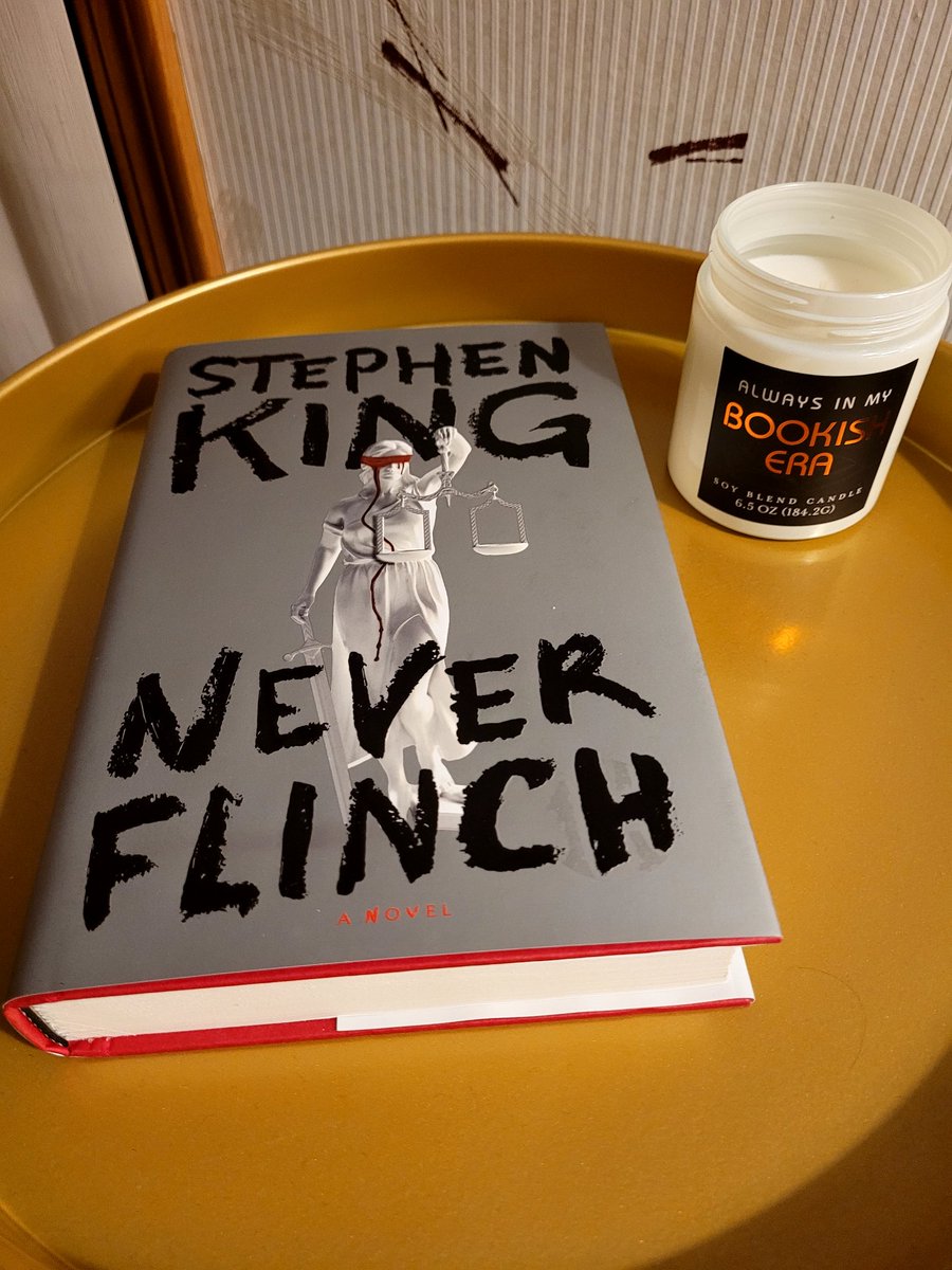 Big thank you to *J* for the gift card to get this new release!!! 
Fun fact: Did you know I'm an avid Stephen King reader 📚