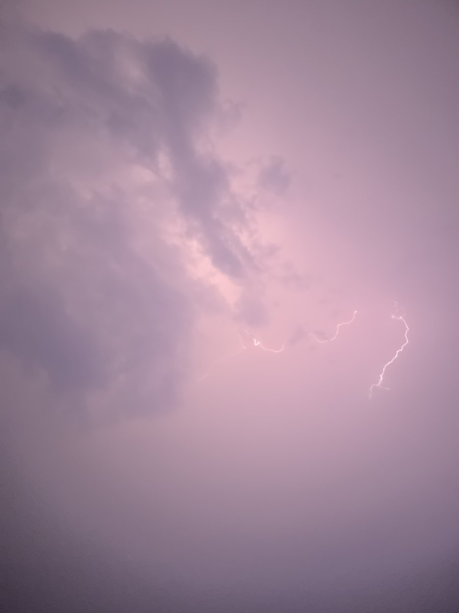 BerndSchuster04's tweet image. #thunderstrom #lightning #Evening
