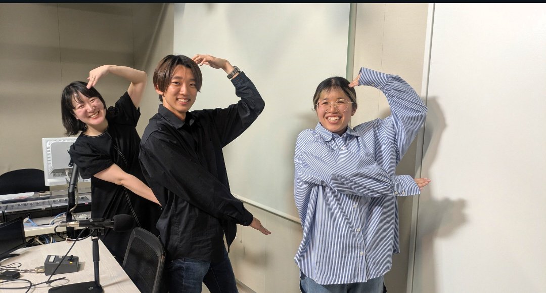 jamr805's tweet photo. \今日17時からは #ジャムアール 🎶/
ーーーーーーーーーー
白山市白峰地区を舞台に、
全国の学生が集まる
"しらみね大学村"
ーーーーーーーーーー
共同代表の金沢大学　融合学域　観光デザイン学類３年　秋田さん工藤さんにお話を聞きました！☃️☃️ https://t.co/8cZINInWyD