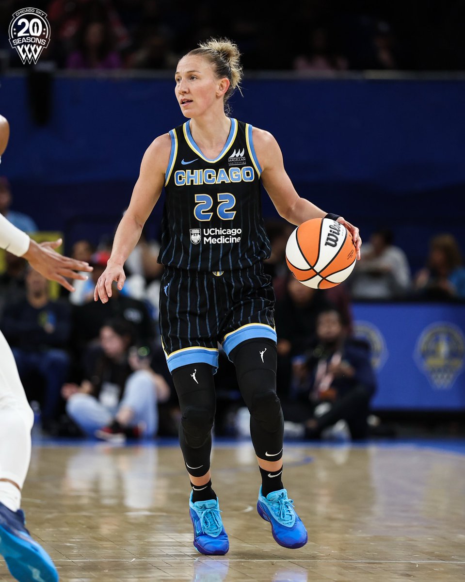 Chicago Sky tweet media