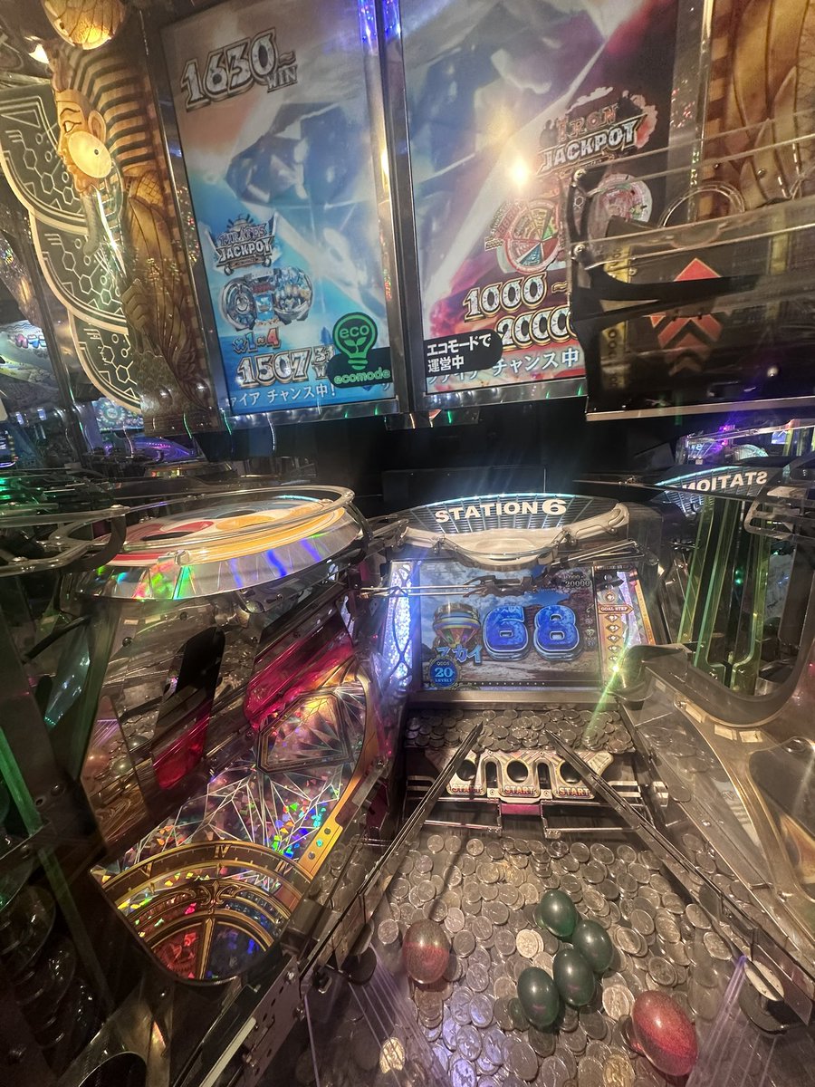 チャレンジメダル⑱ 税関 アンカレッジ港 激レア ミニカー 1/18 ダッジ チャレンジャー GT-SPIRIT