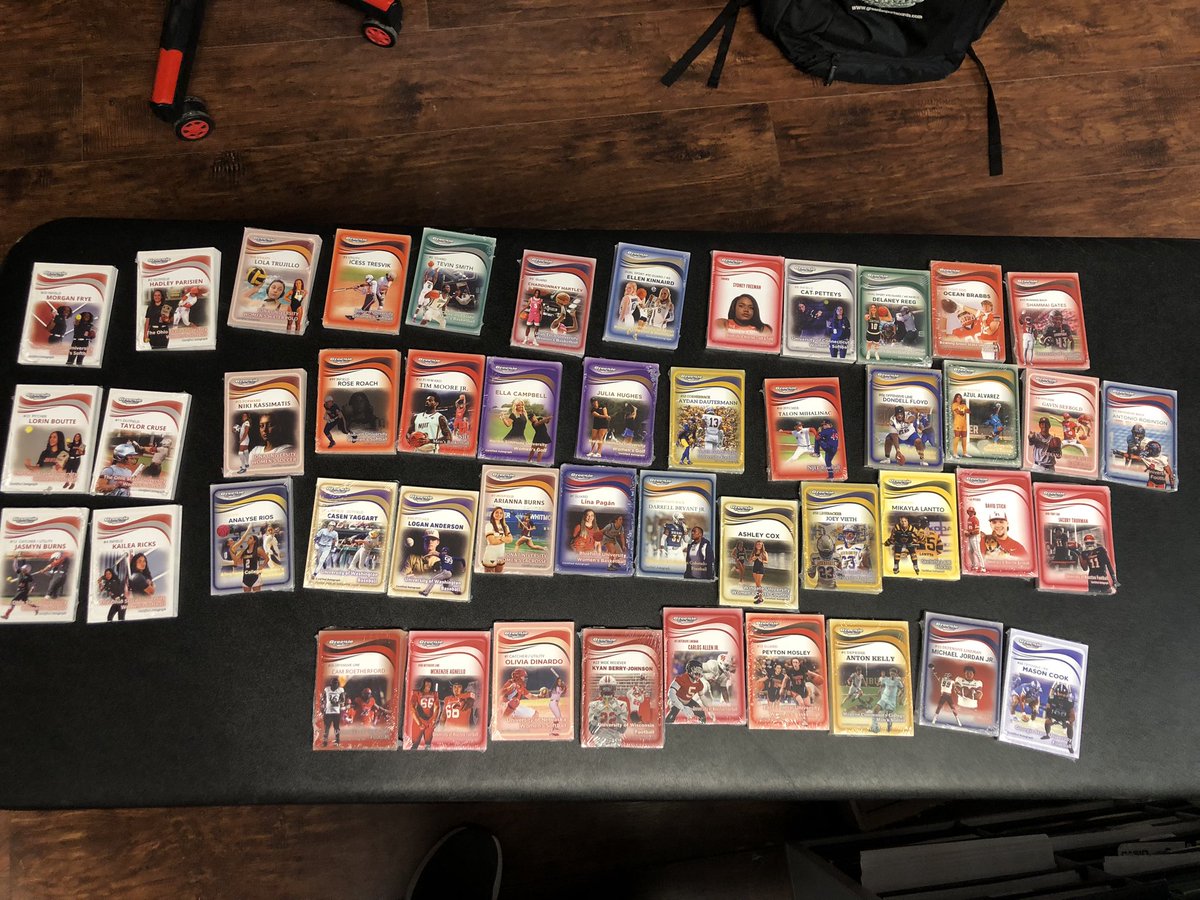 47 more NIL Student Athlete Trading Cards being sent out for signatures. Every card is personally signed by each student athlete. Use this link to check out the all the NIL Cards and collect them all. 

greeniecards.com/collections/ni…

#nil #tradingcards #collegeathlete #sports #wbb