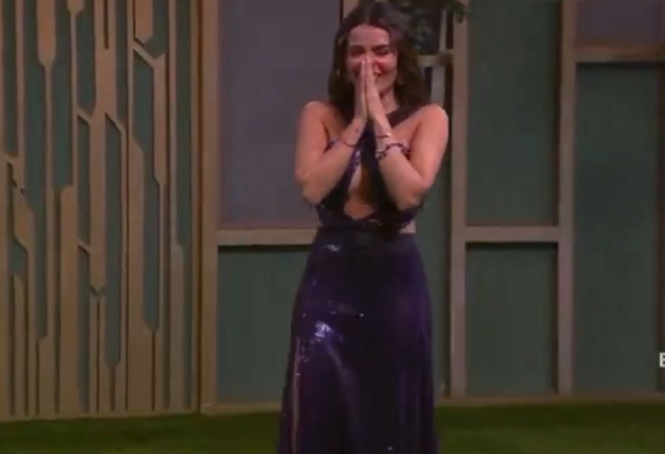 Y de repente, Paulo y Rosa tienen más fandom que Dania JAJAJAJA esta temporada es la más turbia de la historia, no recuerdo alguna otra temporada en la que los votos fueran TAN distintos a las encuestas, el sentir de las redes, etc, etc.

Lo más raro es que TODO empezó a salirles