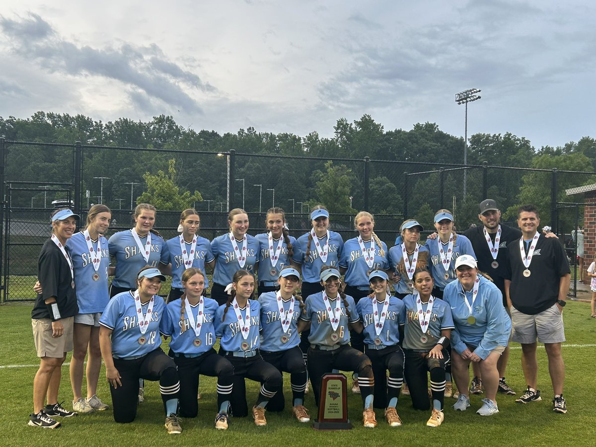 St. James softball: 2025 Class 5A-D2 runner-up. 🥎