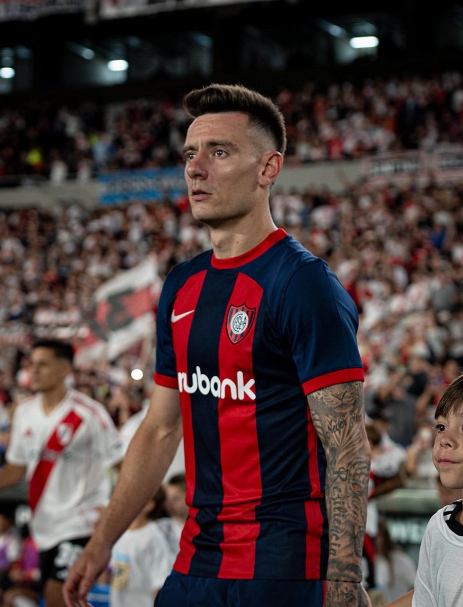 AtaqueFutbolero's tweet image. ⚠️🇦🇷 MALCOM BRAIDA SERÁ EL PRIMER REFUERZO DE BOCA.

Pagan la cláusula de USD 1.2M y deja San Lorenzo, por pedido de Miguel Russo. ⏳

Lo confirma @Gonzaaorellano.