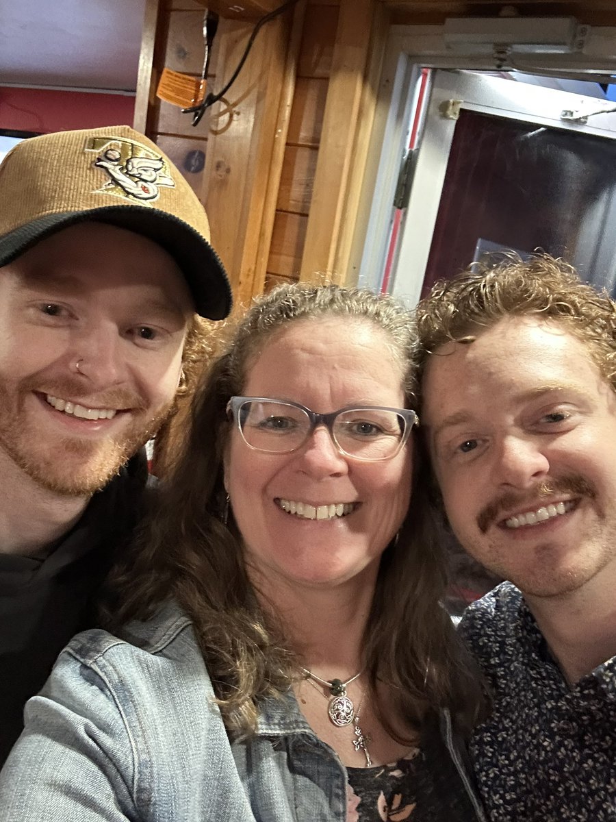 Trying to get this little clan together is getting harder and harder but we make the most of the time we can get. A couple of hours together tonight and then Ian is off again. ❤️