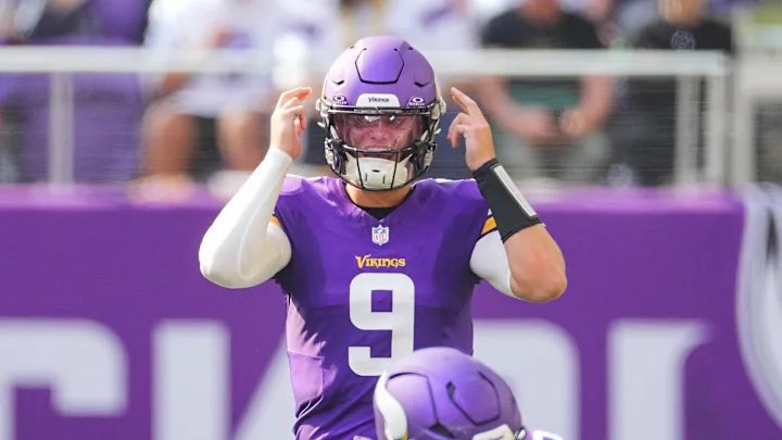 JJ McCarthy can throw a football 80 Yards.

The arm strength of Josh Allen
The Skill of Patrick Mahomes
The speed of Lamar Jackson
The Height of Justin Herbert
The IQ of Tom Brady
The Aura of Joe Burrow

The NFL has it's next elite QB ⚡️