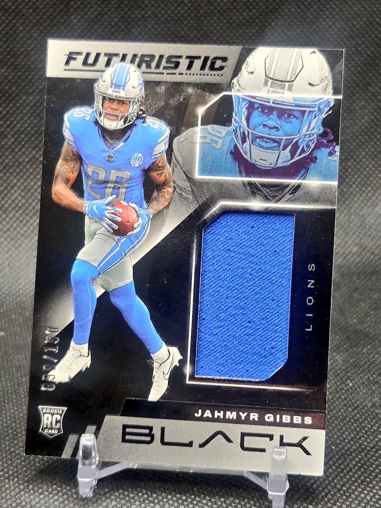 Crown Collectibles tweet media