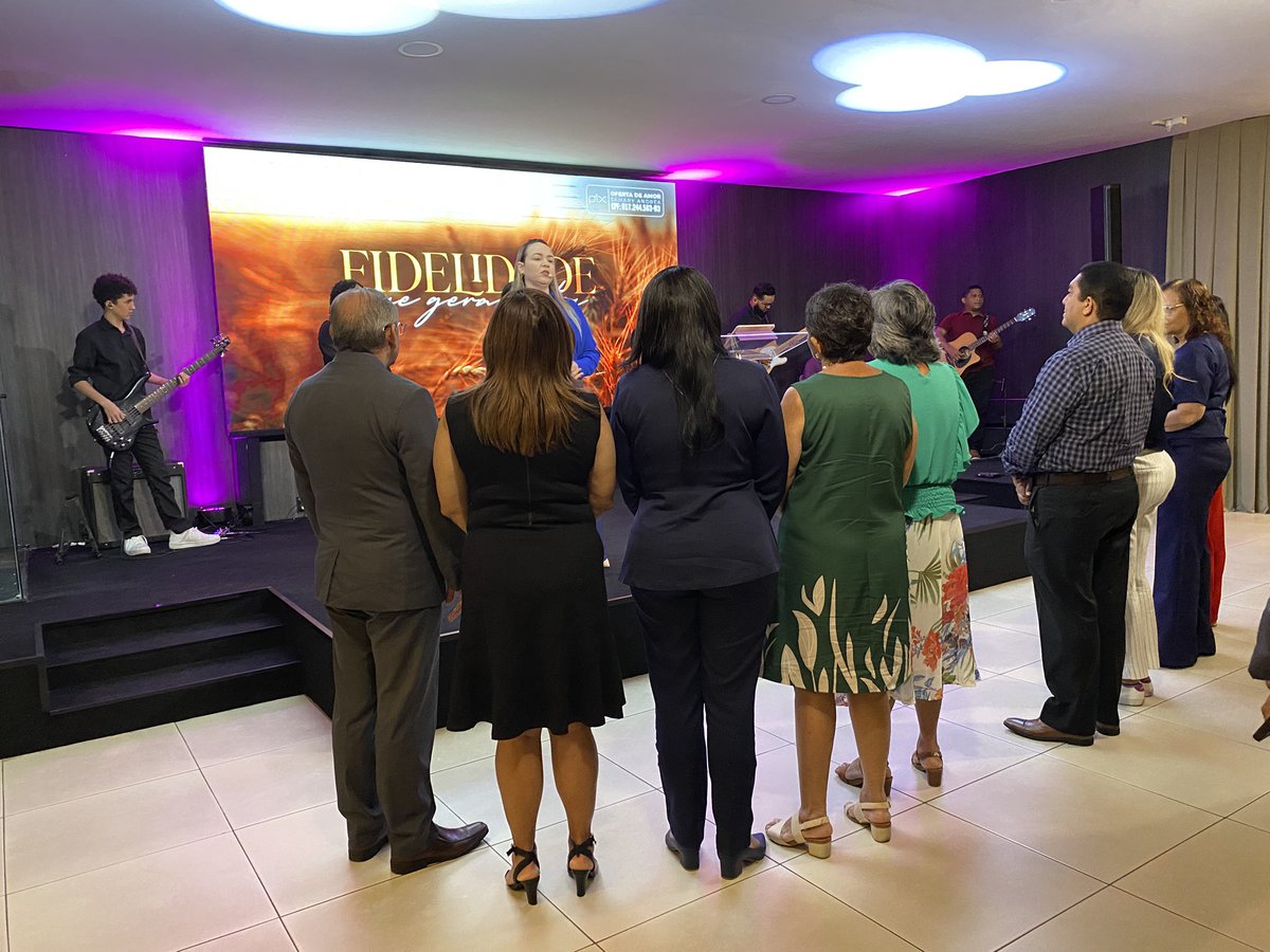 crcpiaui's tweet photo. Na noite desta quinta (29), foi realizado um culto especial em homenagem aos profissionais da contabilidade, reconhecendo a pertinência e o destaque da profissão para a construção de uma sociedade mais transparente e ética.👏🏼✅ https://t.co/DnH6mKlGPT