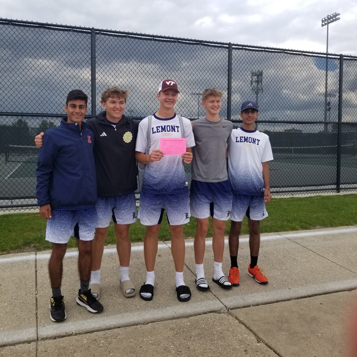 A terrific Day 1 of the State Tournament, and we move to Day 2 as our 1 singles makes it through! #WeAreLemont