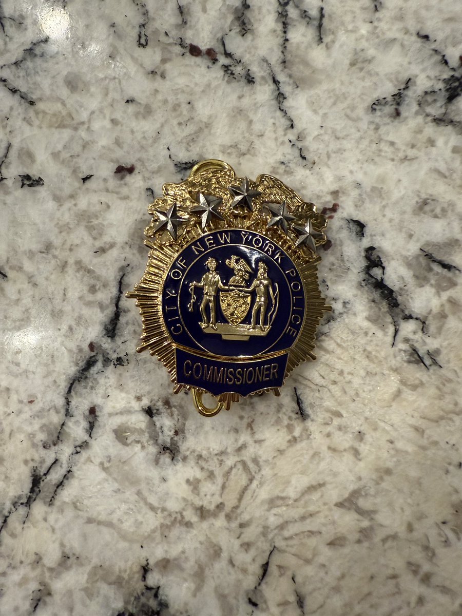 Many years ago, Former Commissioner of the NYPD Bernard Kerick gifted me this badge. I’ll never forget this man and what he did for this country. Thank you, Commissioner and rest easy, sir. 🫡🙏🏼