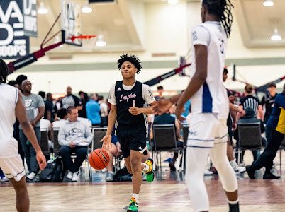 Coach🅱️Howell🏁 (@chewhoopz) on Twitter photo College coaches looking for a PG in the class of ‘26, <a href="/JFK_Hoops/">JFK Boys Basketball</a> got 1 in Bryce Freeman, 6’0 gritty-tough, playmaking pg who is a menace on the defensive end! displays a relentless nature, constantly attacking the basket w/aggression & forces contact!
🎥 youtu.be/8PN8S4zCbPw College coaches looking for a PG in the class of ‘26, <a href="/JFK_Hoops/">JFK Boys Basketball</a> got 1 in Bryce Freeman, 6’0 gritty-tough, playmaking pg who is a menace on the defensive end! displays a relentless nature, constantly attacking the basket w/aggression & forces contact!
🎥 youtu.be/8PN8S4zCbPw