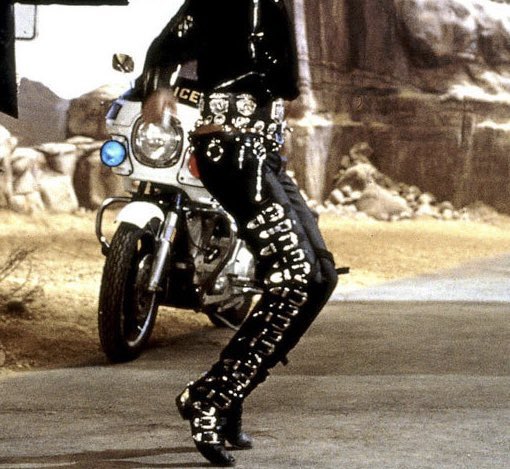 aliensgroove's tweet photo. these are mj references, fck everybody else… no shade https://t.co/OCvsbSB2DA