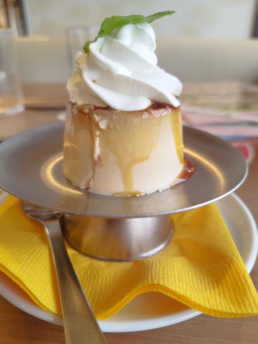 ココスで固めのプリン。